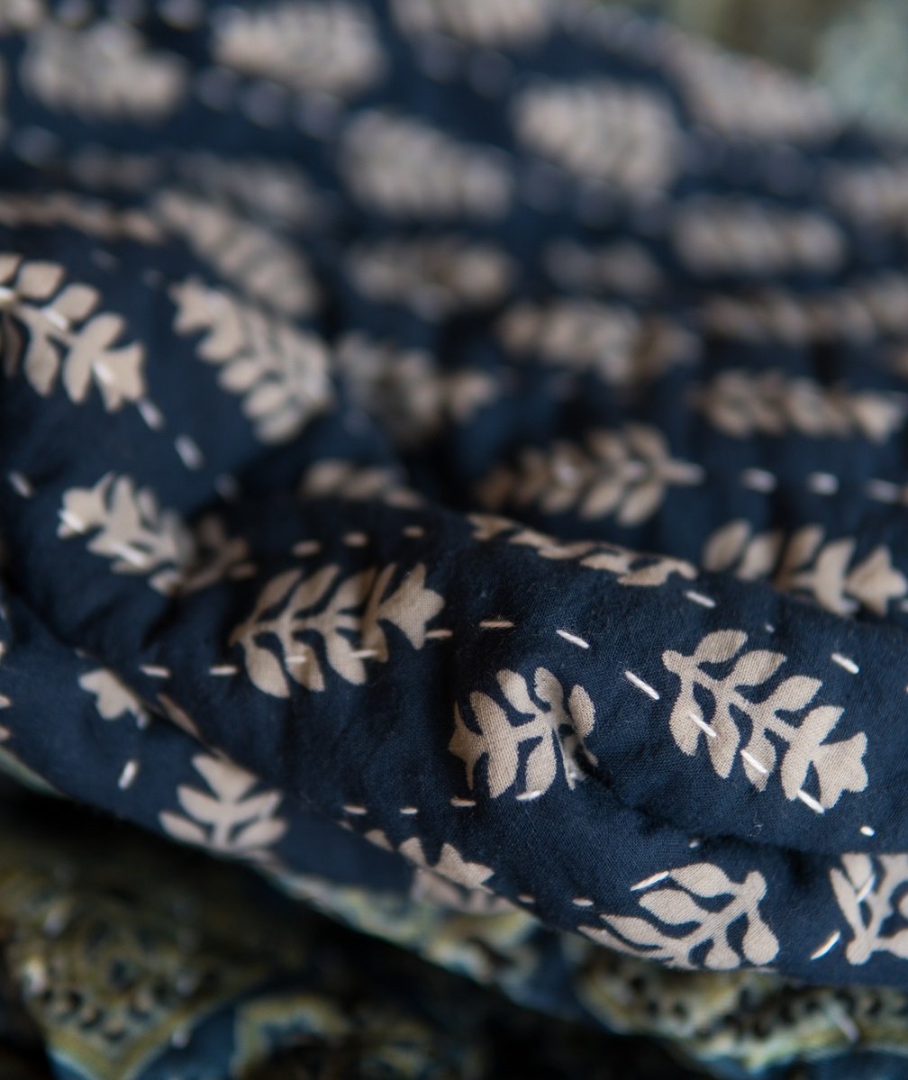 Double Silk Applique Quilts