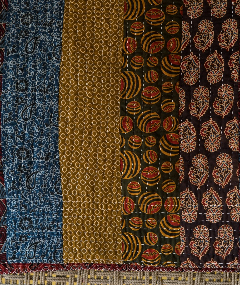 Double Silk Applique Quilts