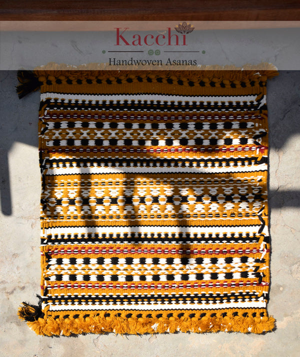 KACCHI WOOLEN ASANAS (18*18 In)