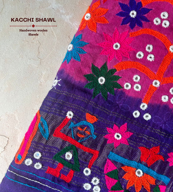 KACCHI WOOLEN HANDWOVEN SHAWL