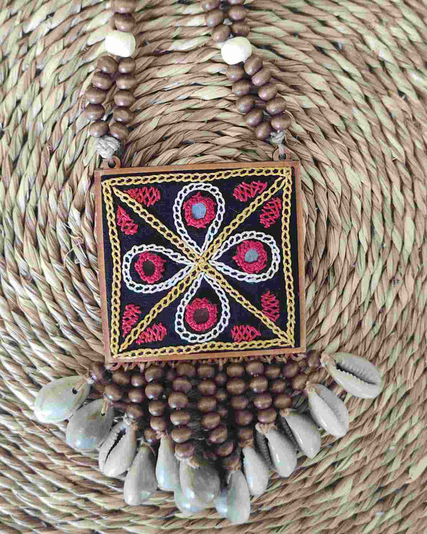 WHE Hand Embroidered Red Pendant Necklace with Cowry String