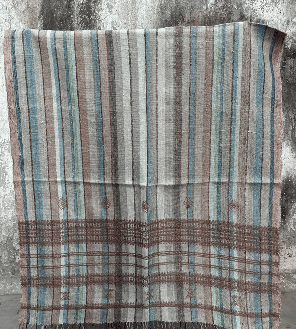 KACCHI WOOLEN HANDWOVEN SHAWL