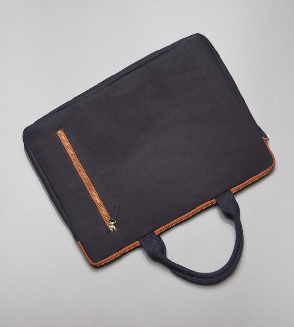 Sleek Laptop Bag - Black