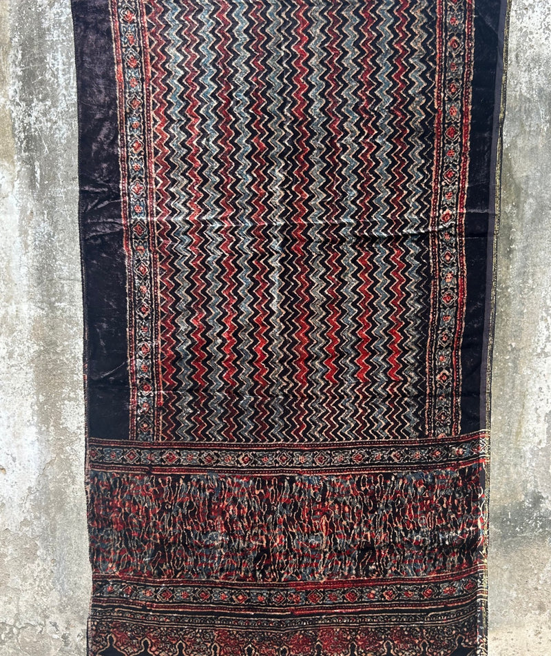 AJRAKH VELVET HANDBLOCK PRINTED STOLE