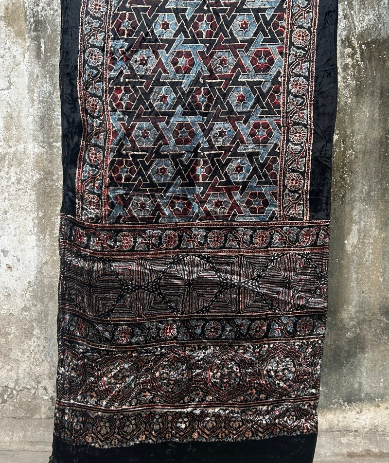 AJRAKH VELVET HANDBLOCK PRINTED STOLE