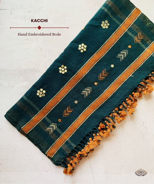 KACCHI WOOLEN HANDWOVEN STOLE