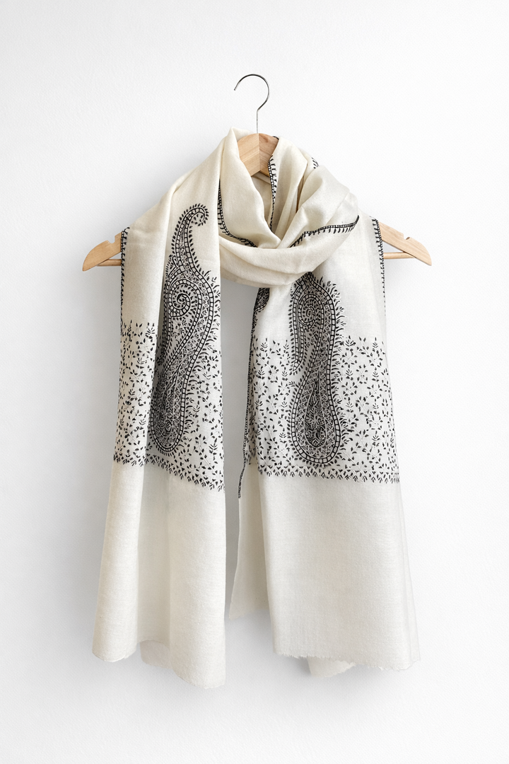 Sozni Hand Embroidered Stole – AMOUNEE Handloom Handicraft