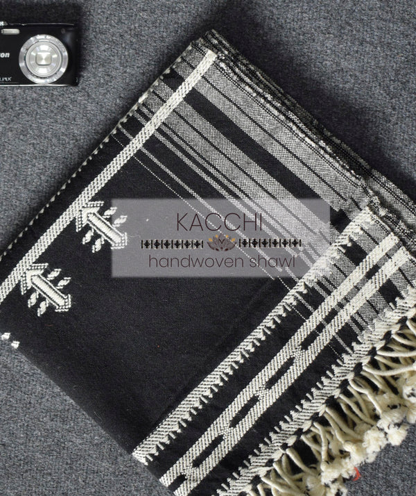 KACCHI HAND WOVEN WOOLEN STOLE