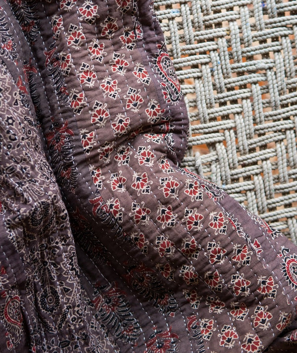 Double Silk Applique Quilts