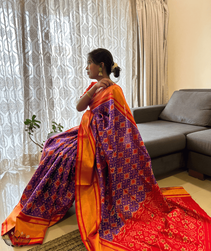 RED AND BLACK SINGLE IKKAT PATOLA HAND WOVEN SILK SARI